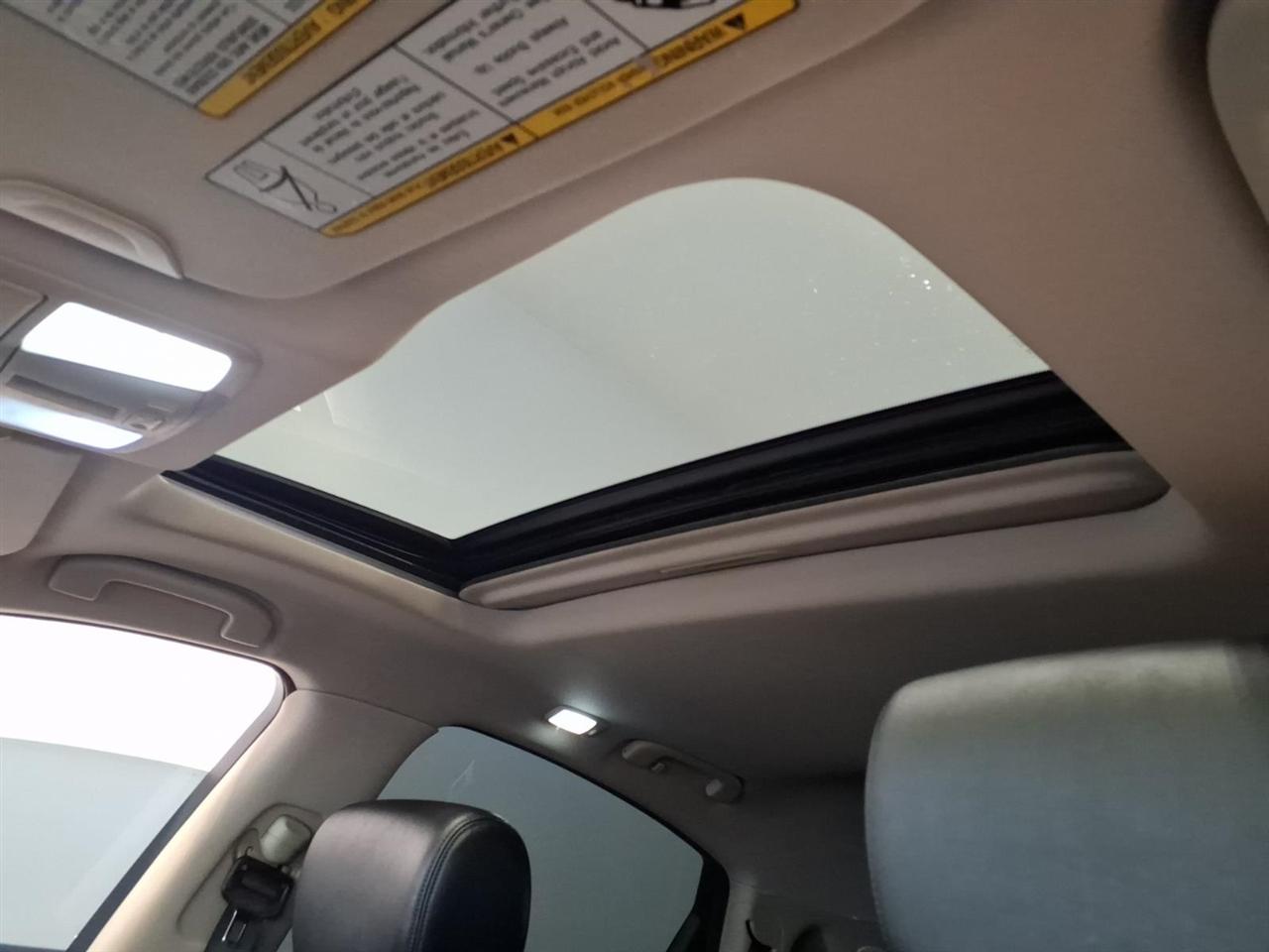 Infiniti FX35 photo 22