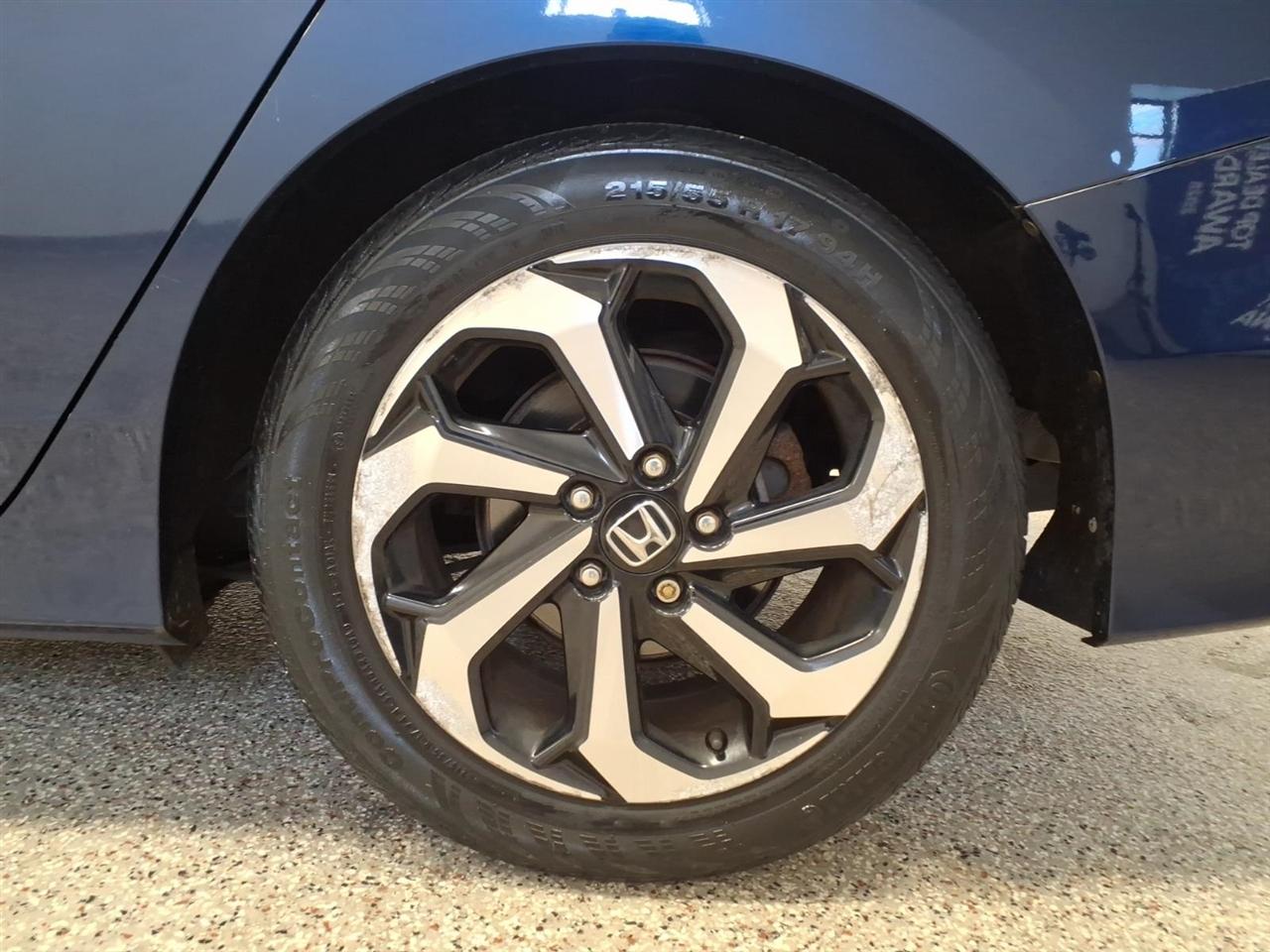 Honda Accord photo 7