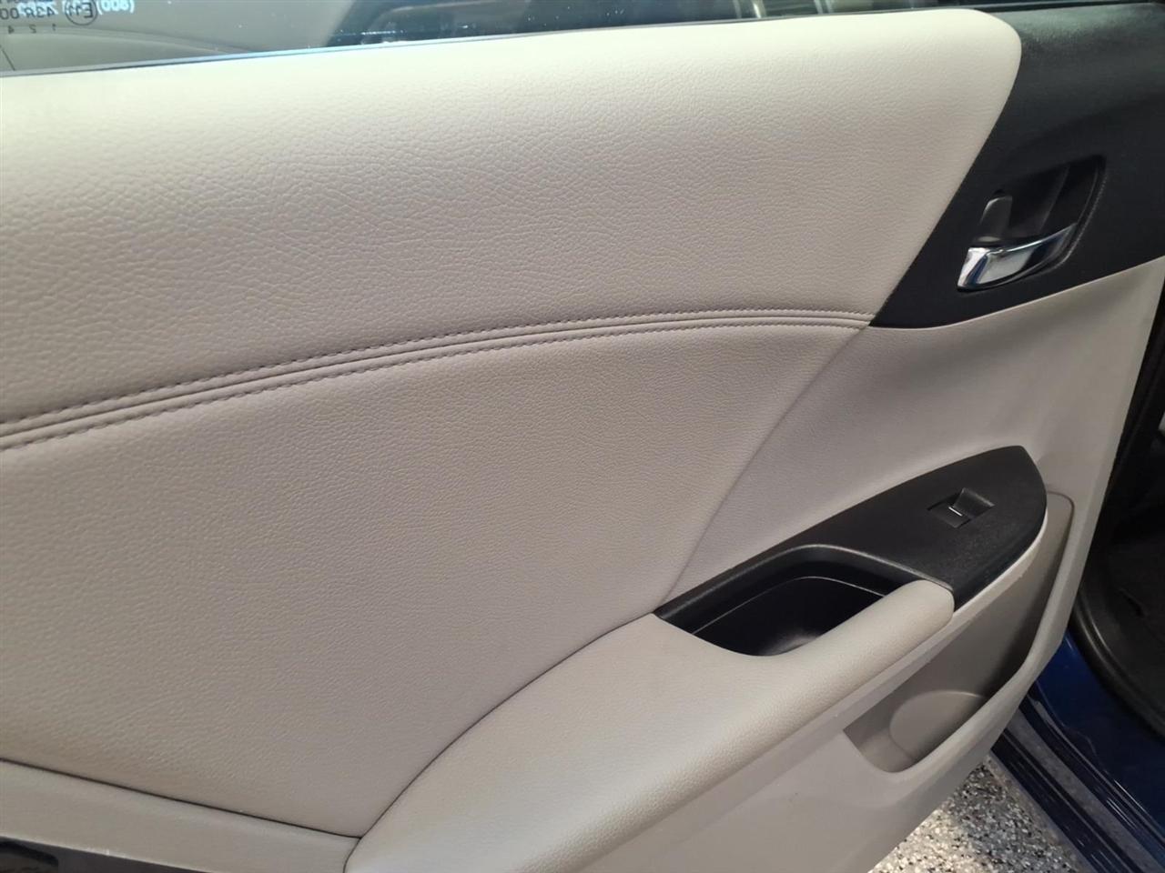 Honda Accord photo 18