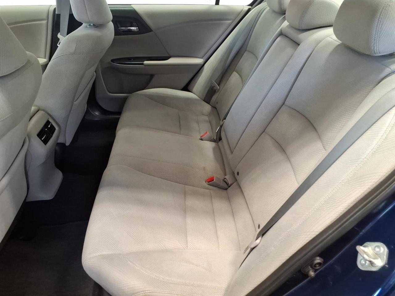Honda Accord photo 19