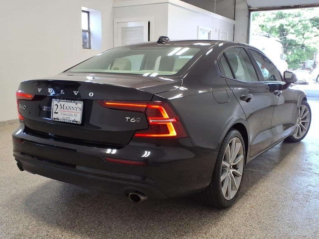 Volvo S60 T6 AWD Momentum 2020