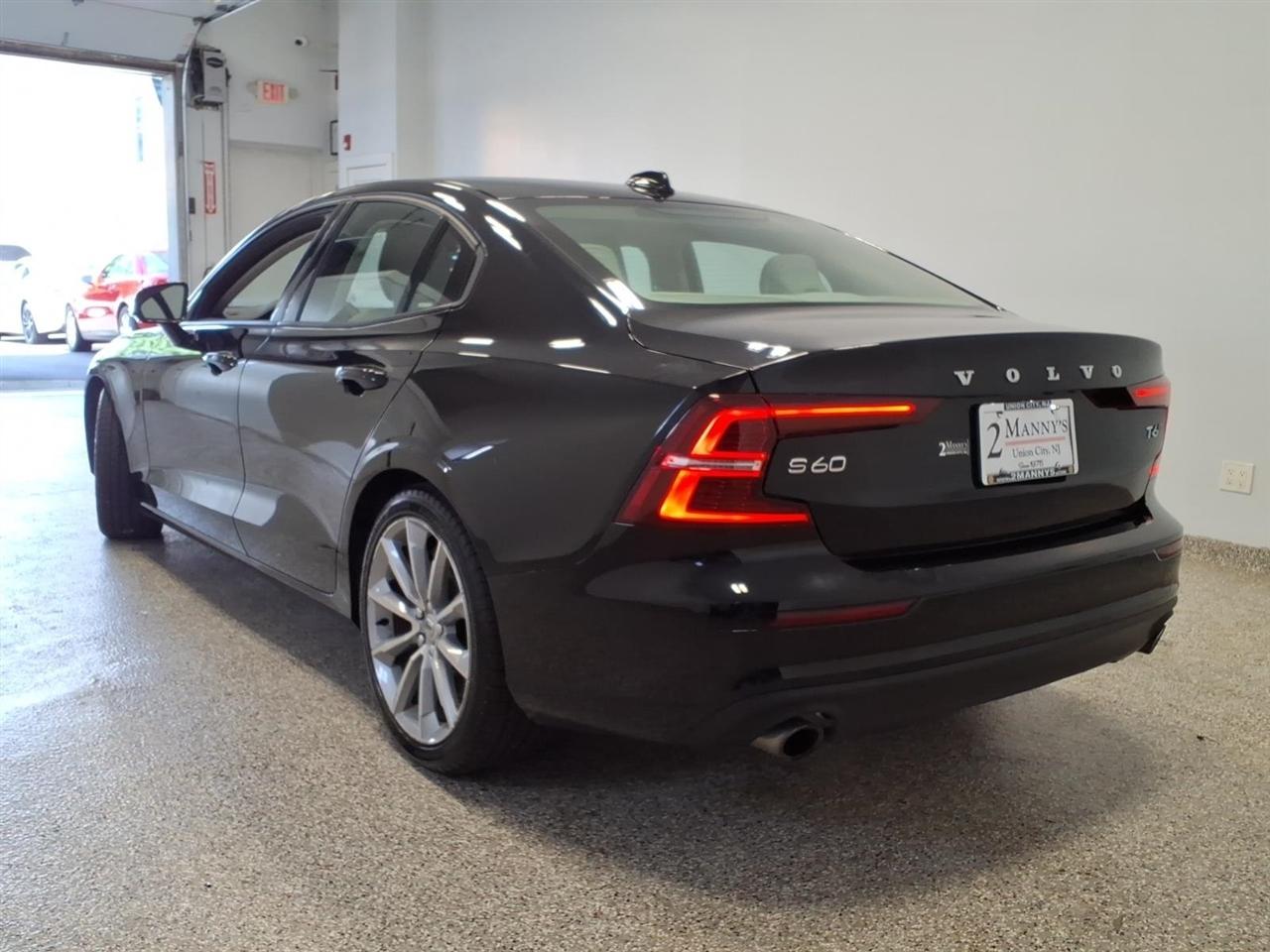 Volvo S60 T6 AWD Momentum 2020