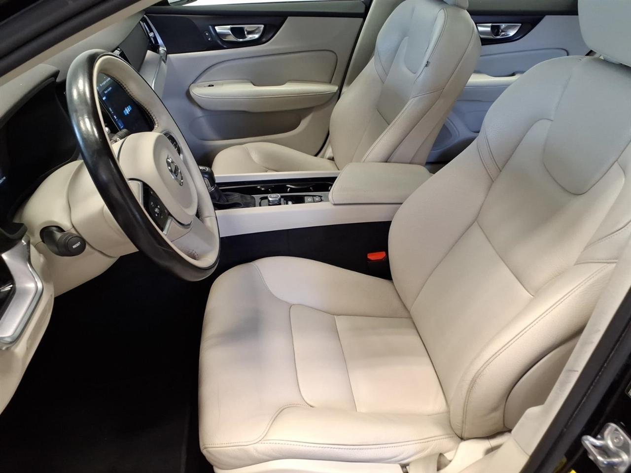 Volvo S60 T6 AWD Momentum 2020
