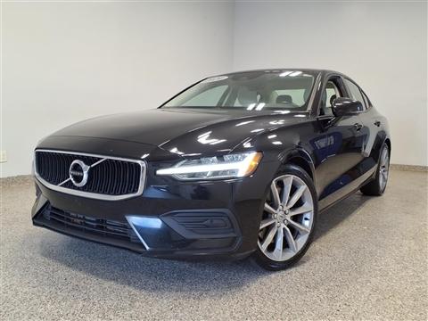 2020 Volvo S60 T6 AWD Momentum