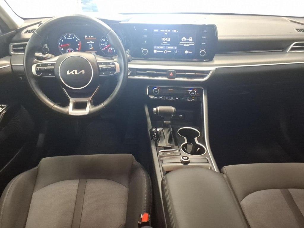 Kia K5 photo 9