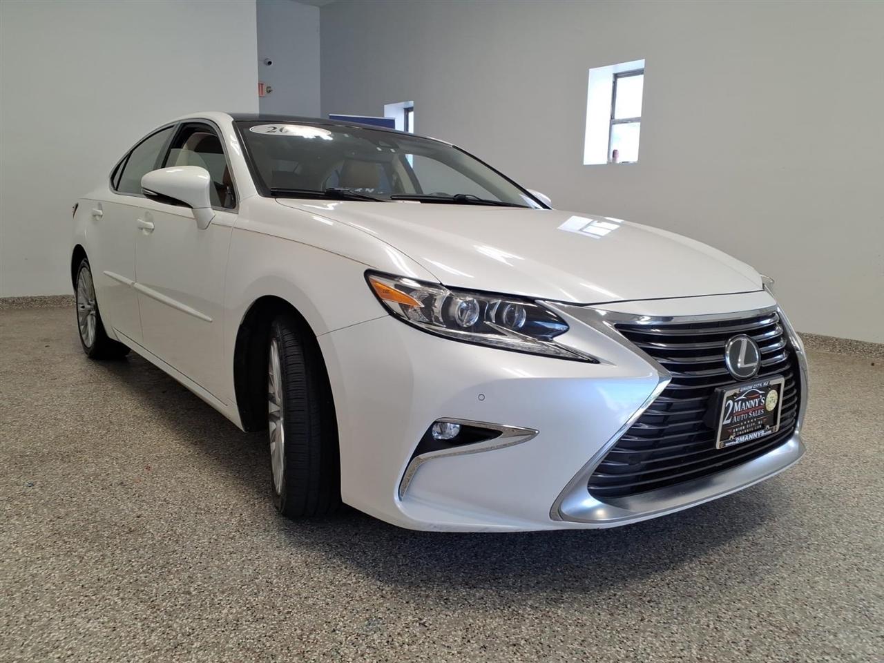 Lexus ES 350 Luxury 2016
