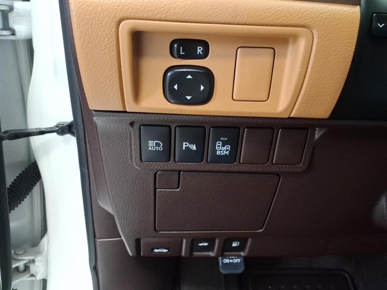 Lexus ES 350 Luxury 2016