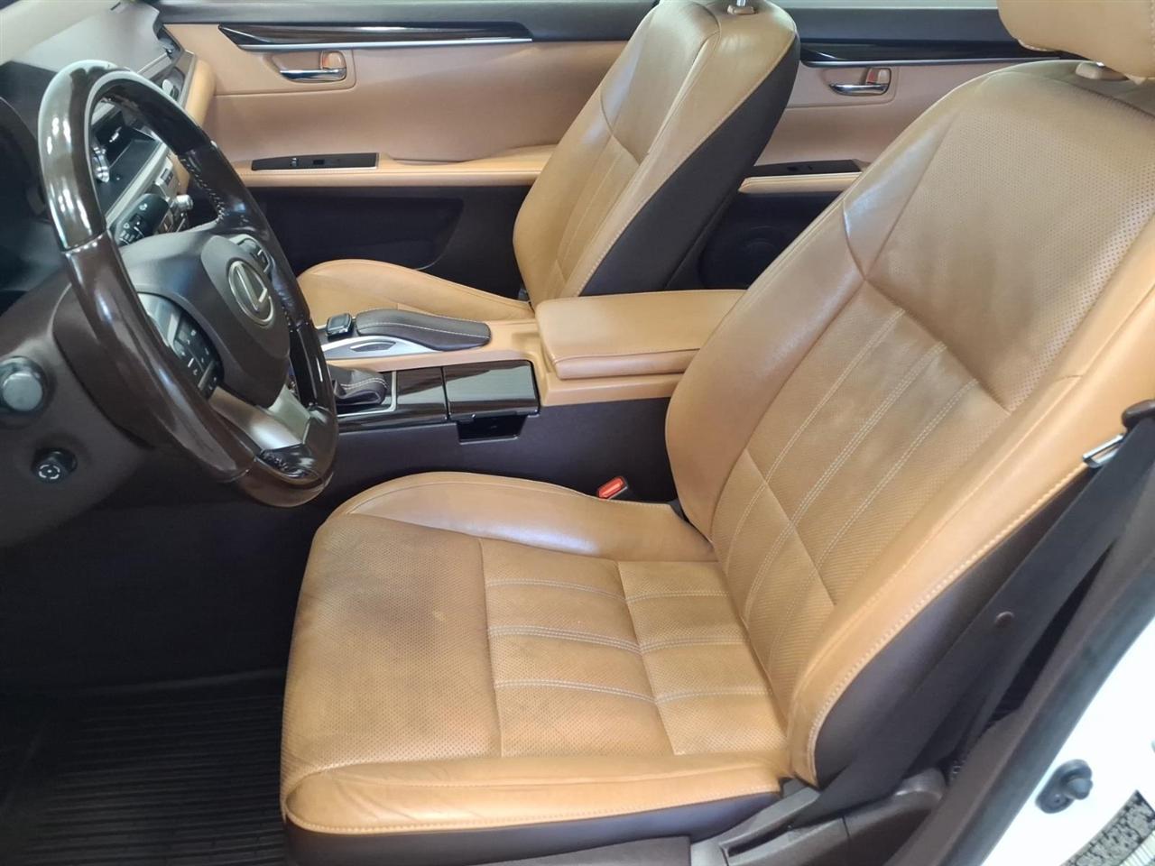 Lexus ES 350 Luxury 2016