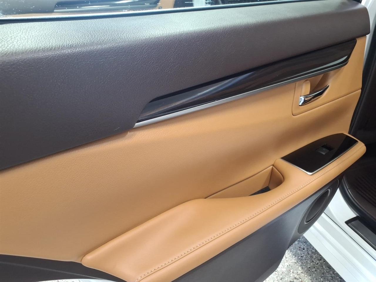 Lexus ES 350 Luxury 2016