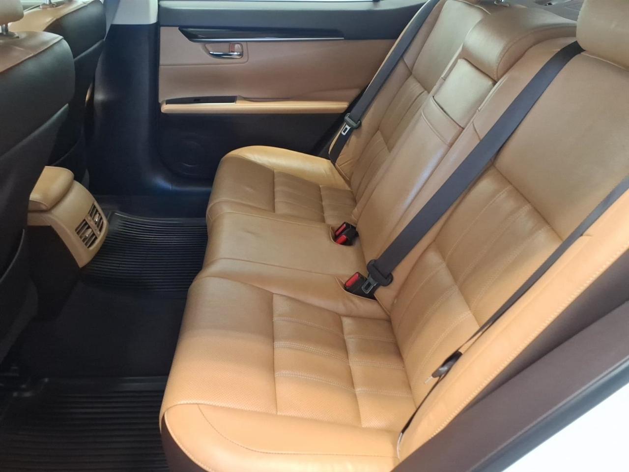 Lexus ES 350 Luxury 2016