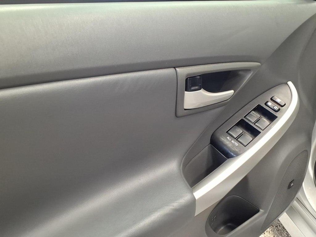 Toyota Prius 5dr HB III (Natl) 2010