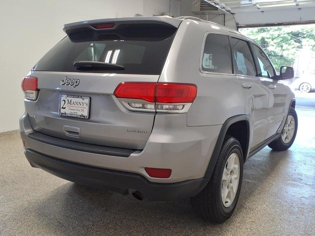 Jeep Grand Cherokee photo 4