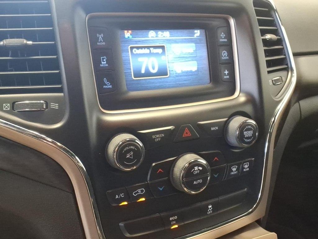 Jeep Grand Cherokee photo 14