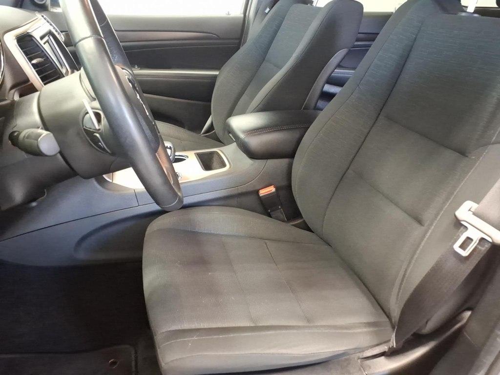 Jeep Grand Cherokee photo 16