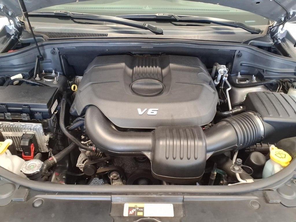 Jeep Grand Cherokee photo 19