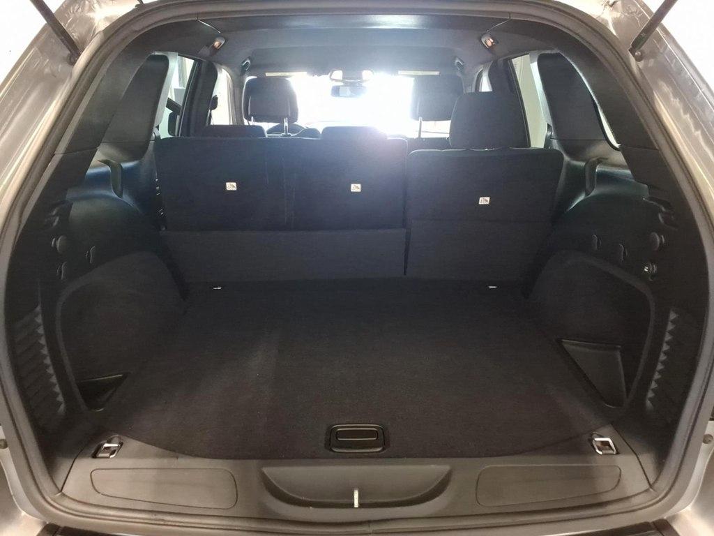 Jeep Grand Cherokee photo 21