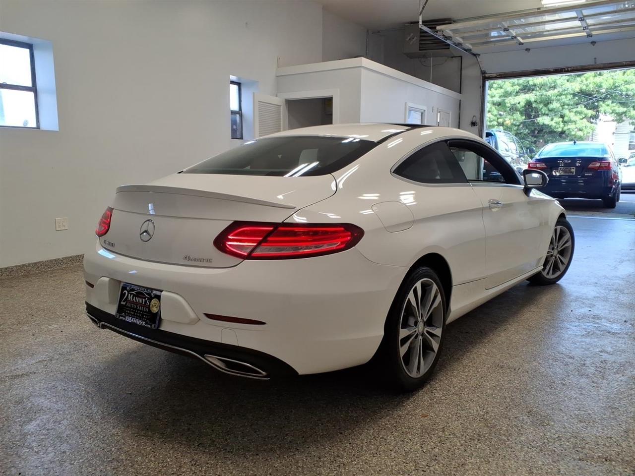 Mercedes-Benz C-Class photo 4