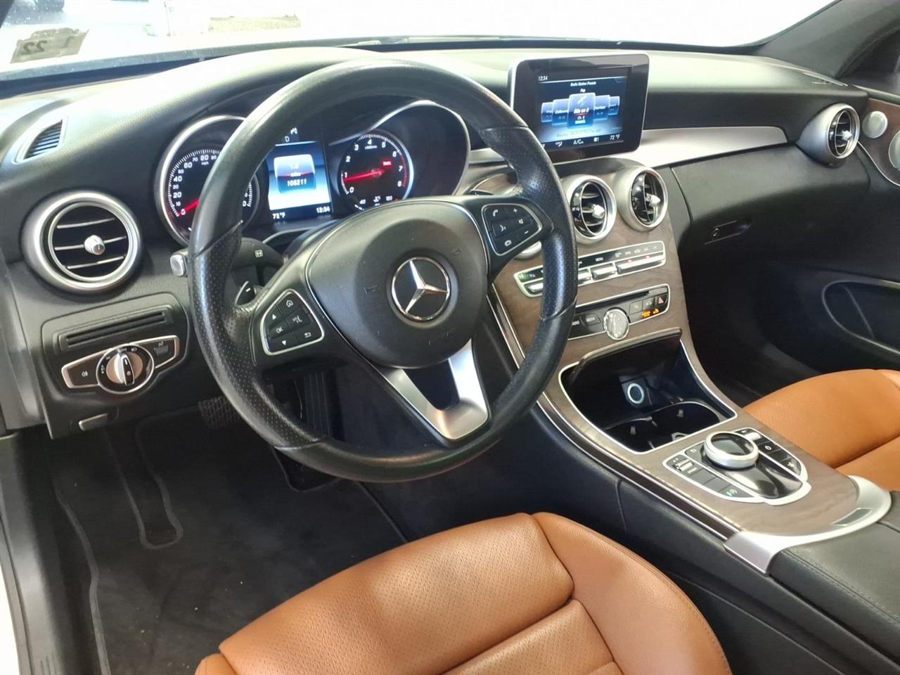 Mercedes-Benz C-Class photo 9
