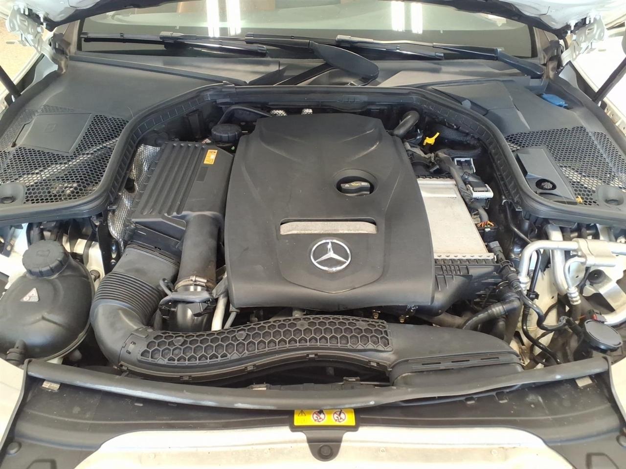 Mercedes-Benz C-Class photo 21