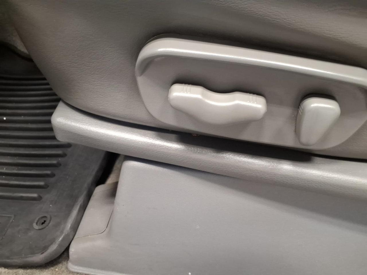 Nissan Frontier photo 19