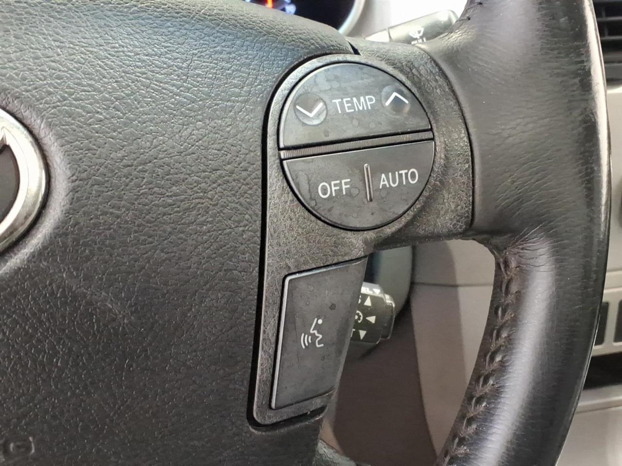 Toyota Sequoia 4WD 4dr LV8 6-Spd AT Ltd (Natl) 2008
