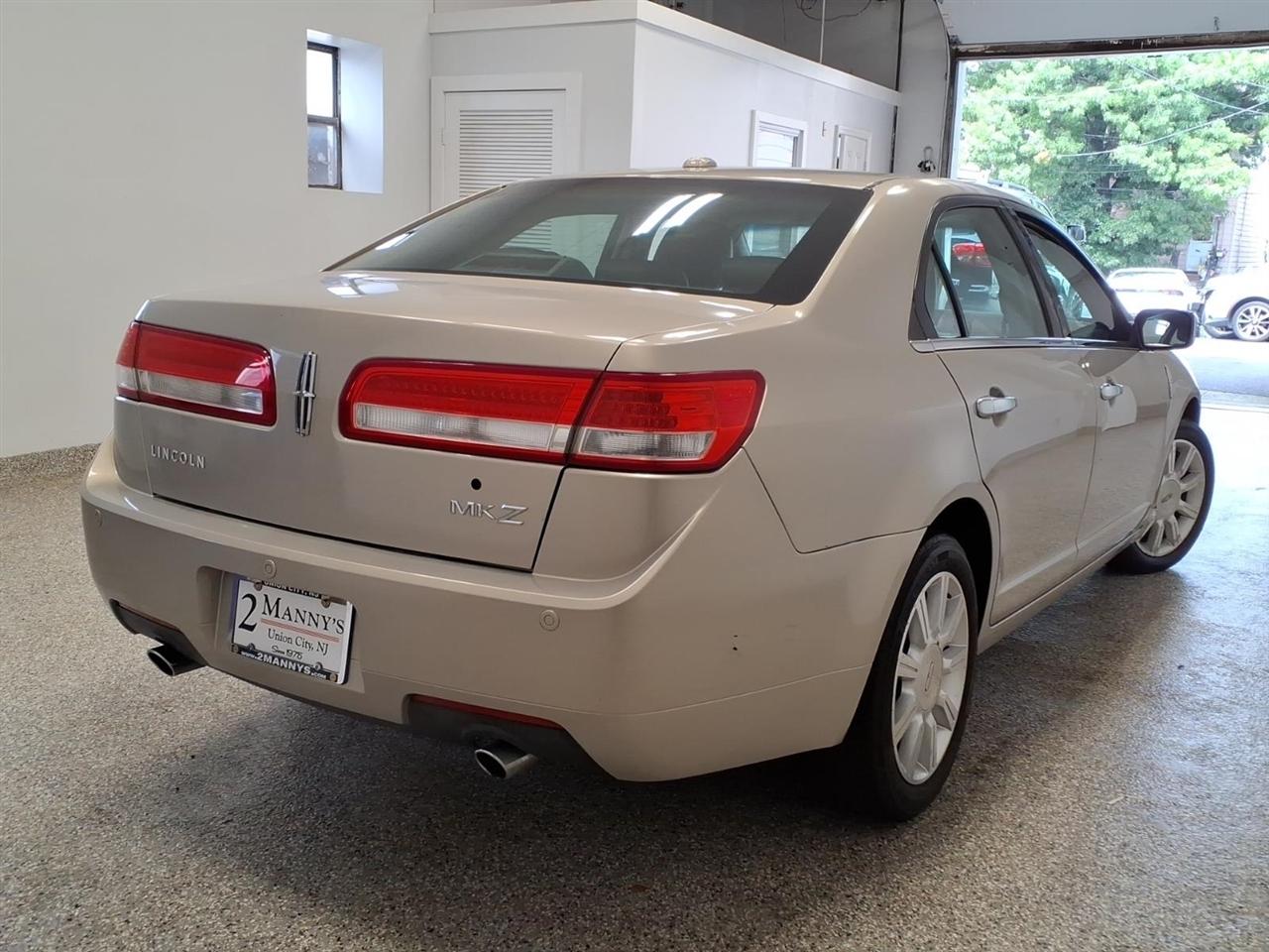 Lincoln MKZ photo 4