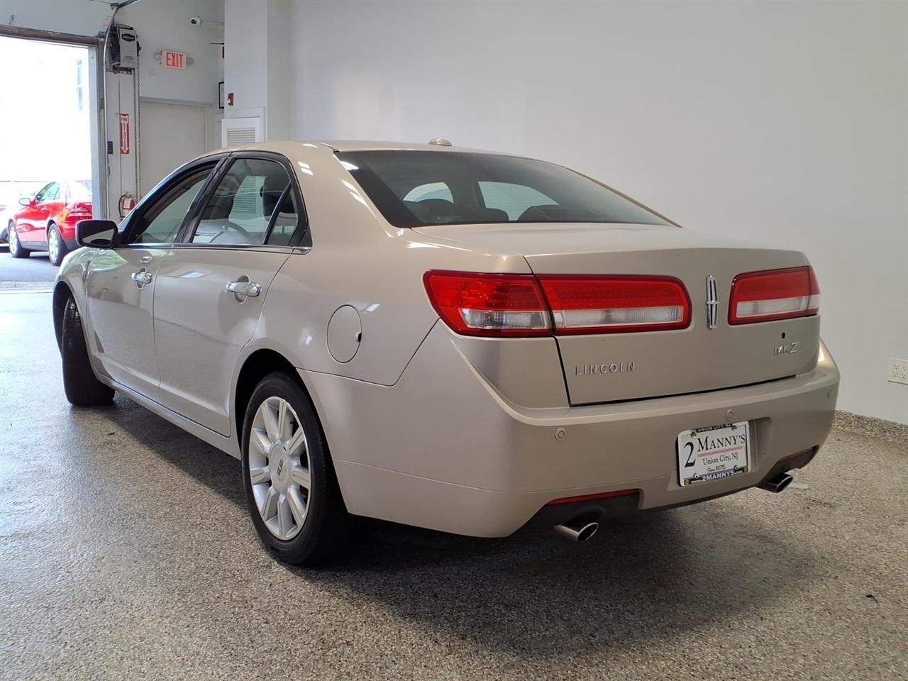 Lincoln MKZ photo 6