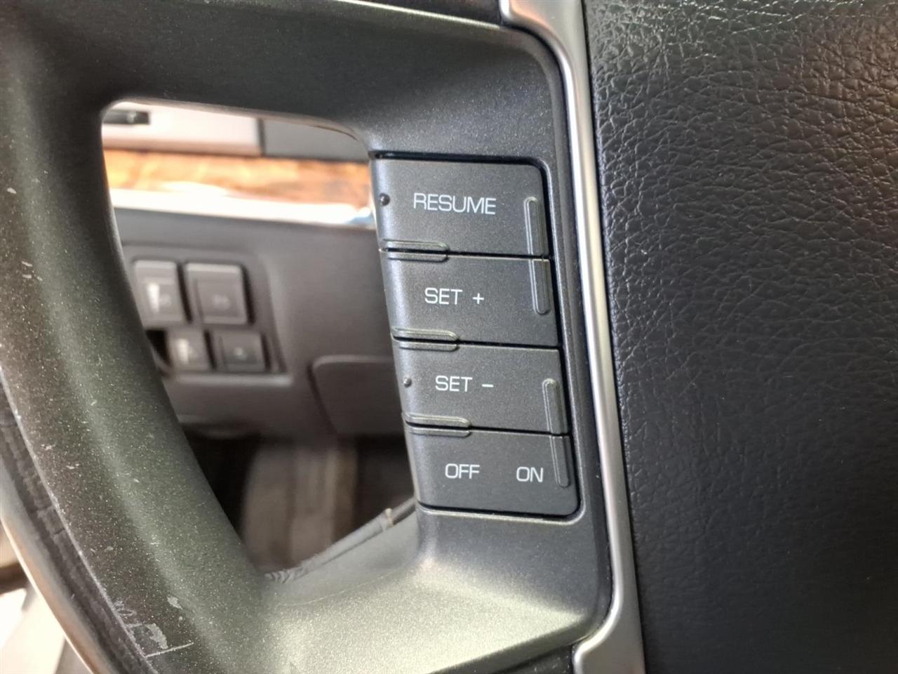 Lincoln MKZ photo 10