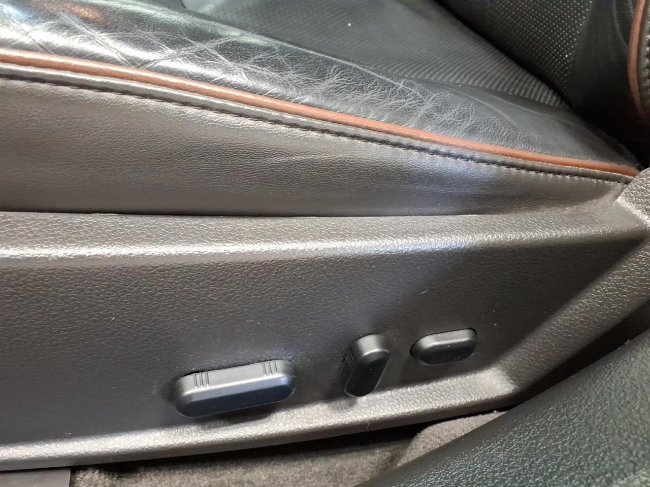 Lincoln MKZ photo 17