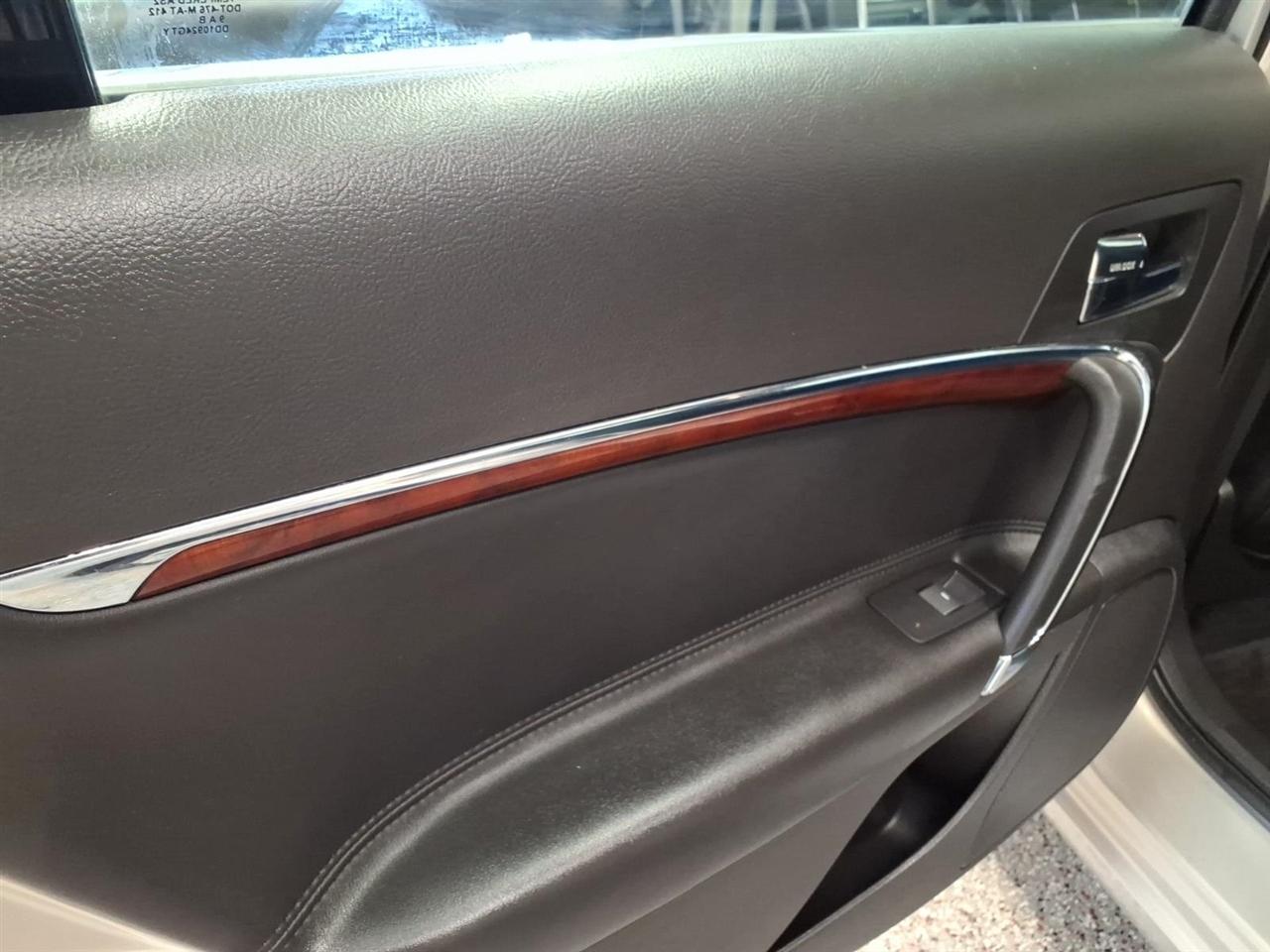 Lincoln MKZ photo 18