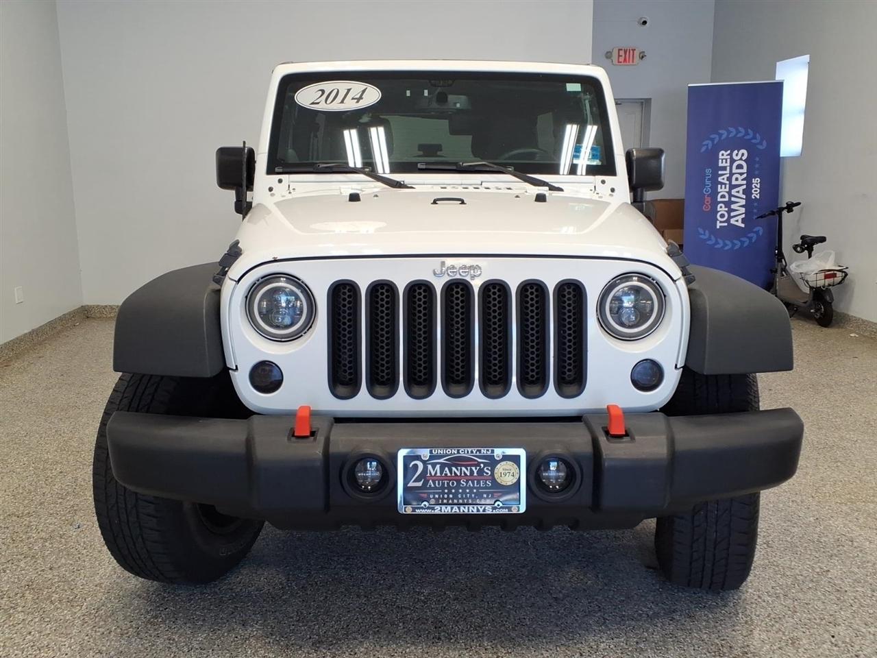 Jeep Wrangler photo 2