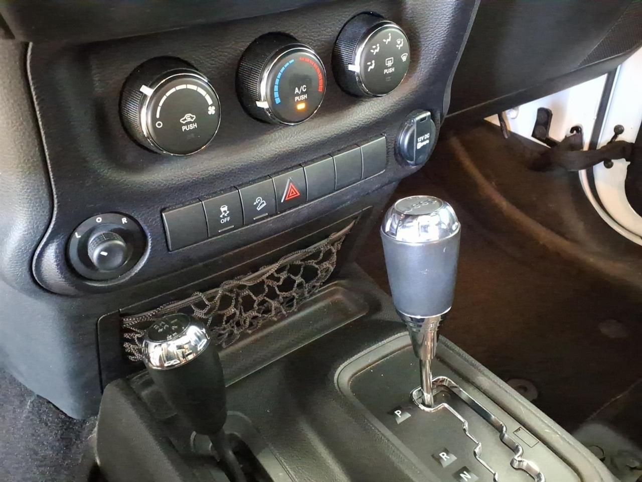 Jeep Wrangler photo 15