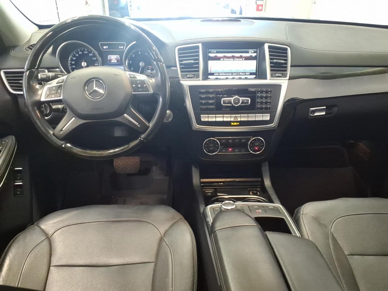 Mercedes-Benz GL-Class photo 9