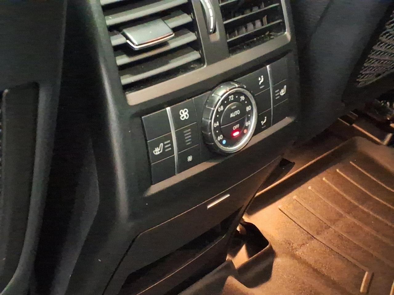 Mercedes-Benz GL-Class photo 21