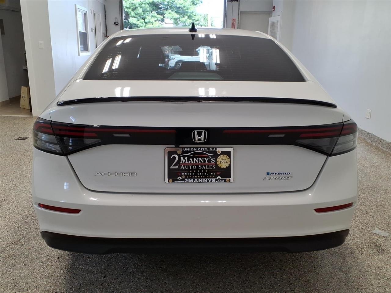 Honda Accord photo 5