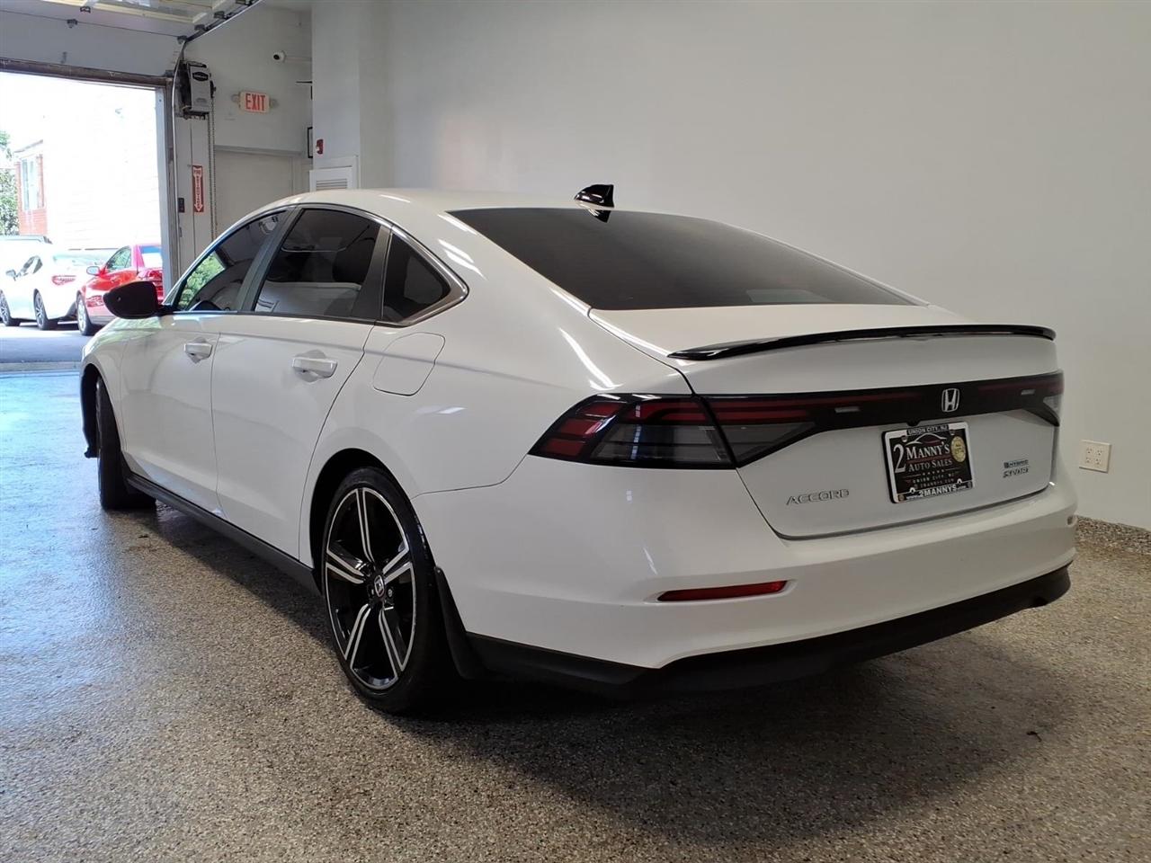 Honda Accord photo 6