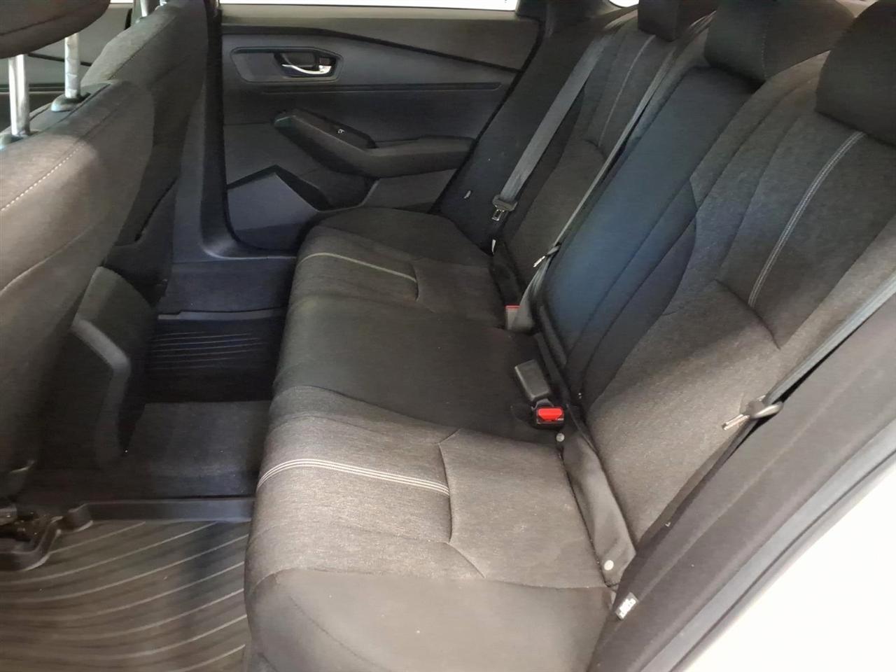 Honda Accord photo 20