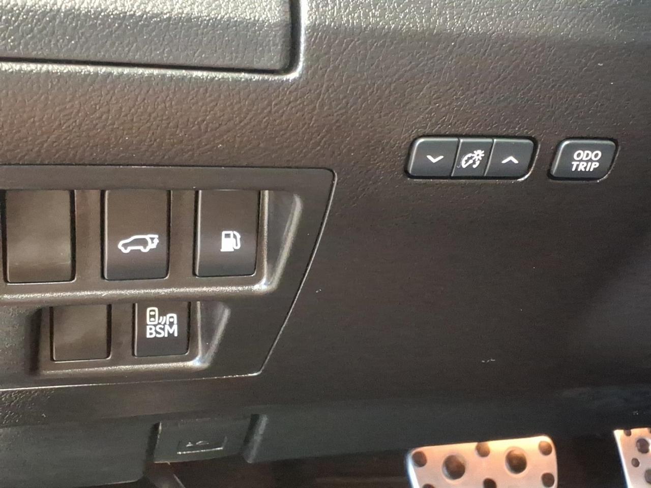 Lexus RX photo 10