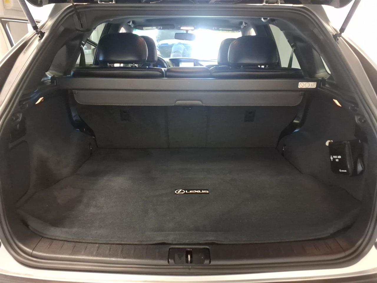 Lexus RX photo 26