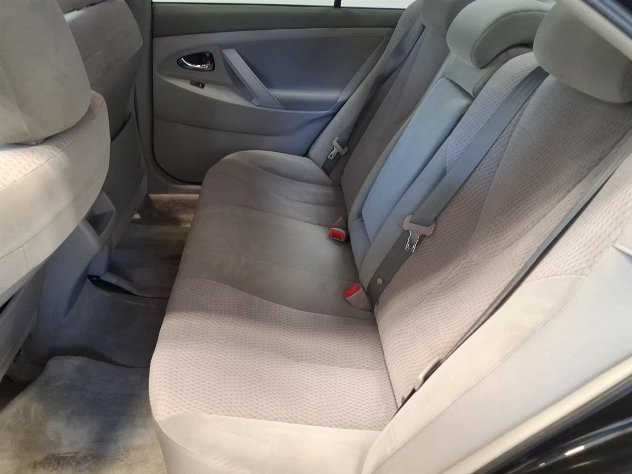 Toyota Camry photo 20