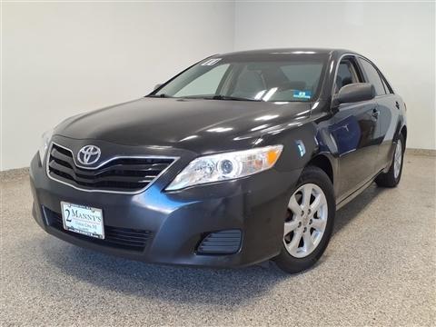 2011 Toyota Camry 4dr Sdn I4 Man LE (Natl)