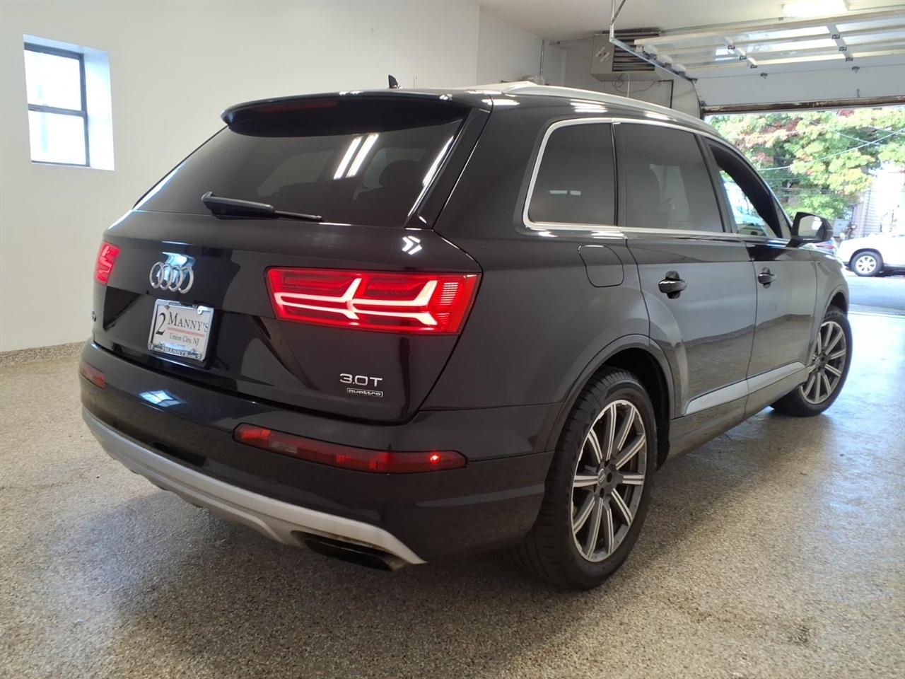 Audi Q7 photo 4