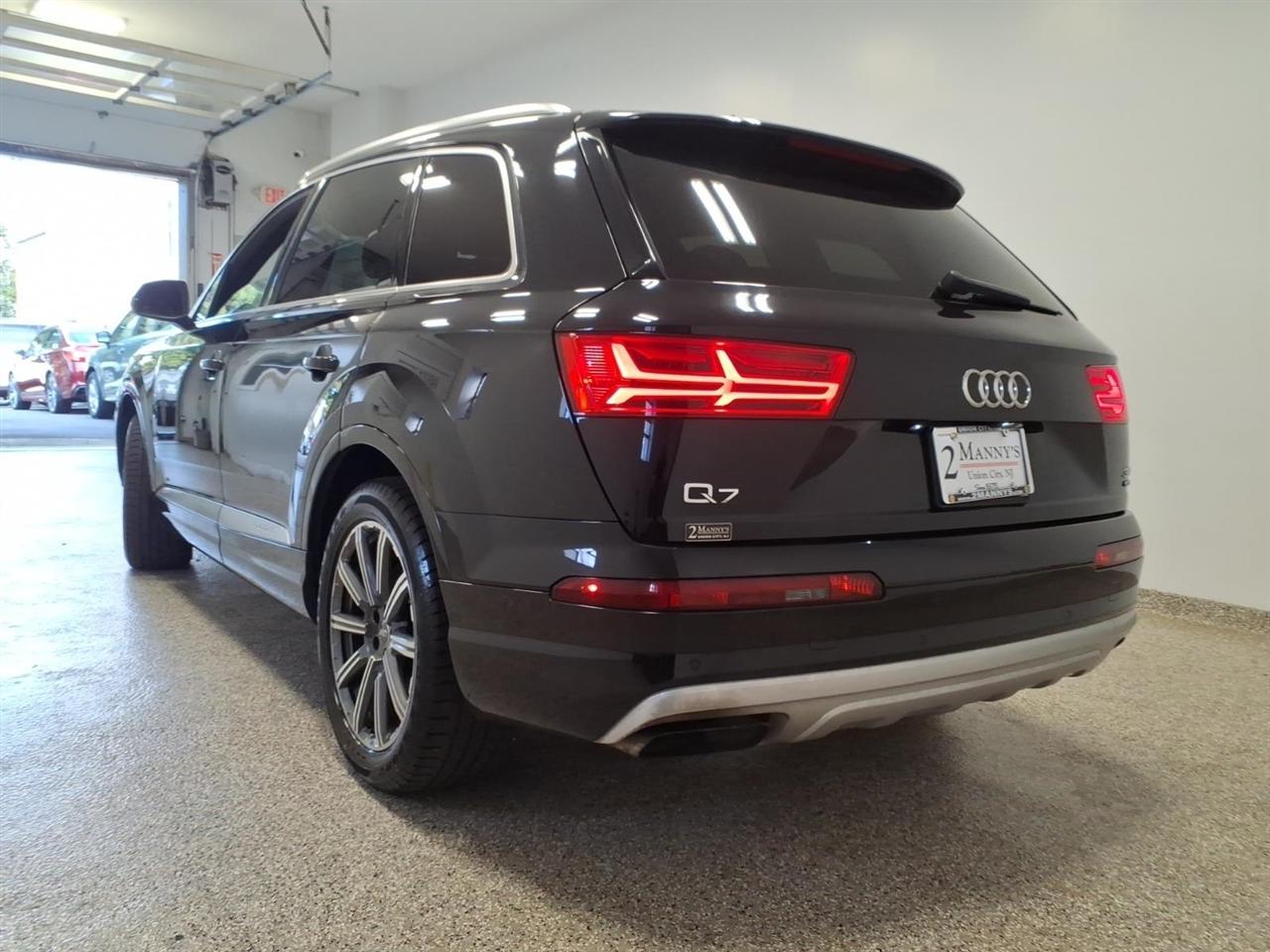 Audi Q7 photo 6
