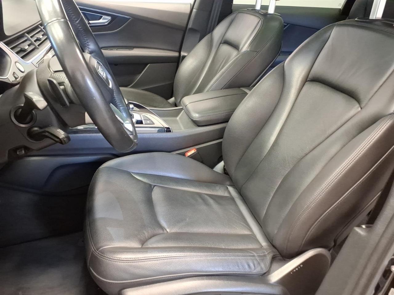 Audi Q7 photo 17