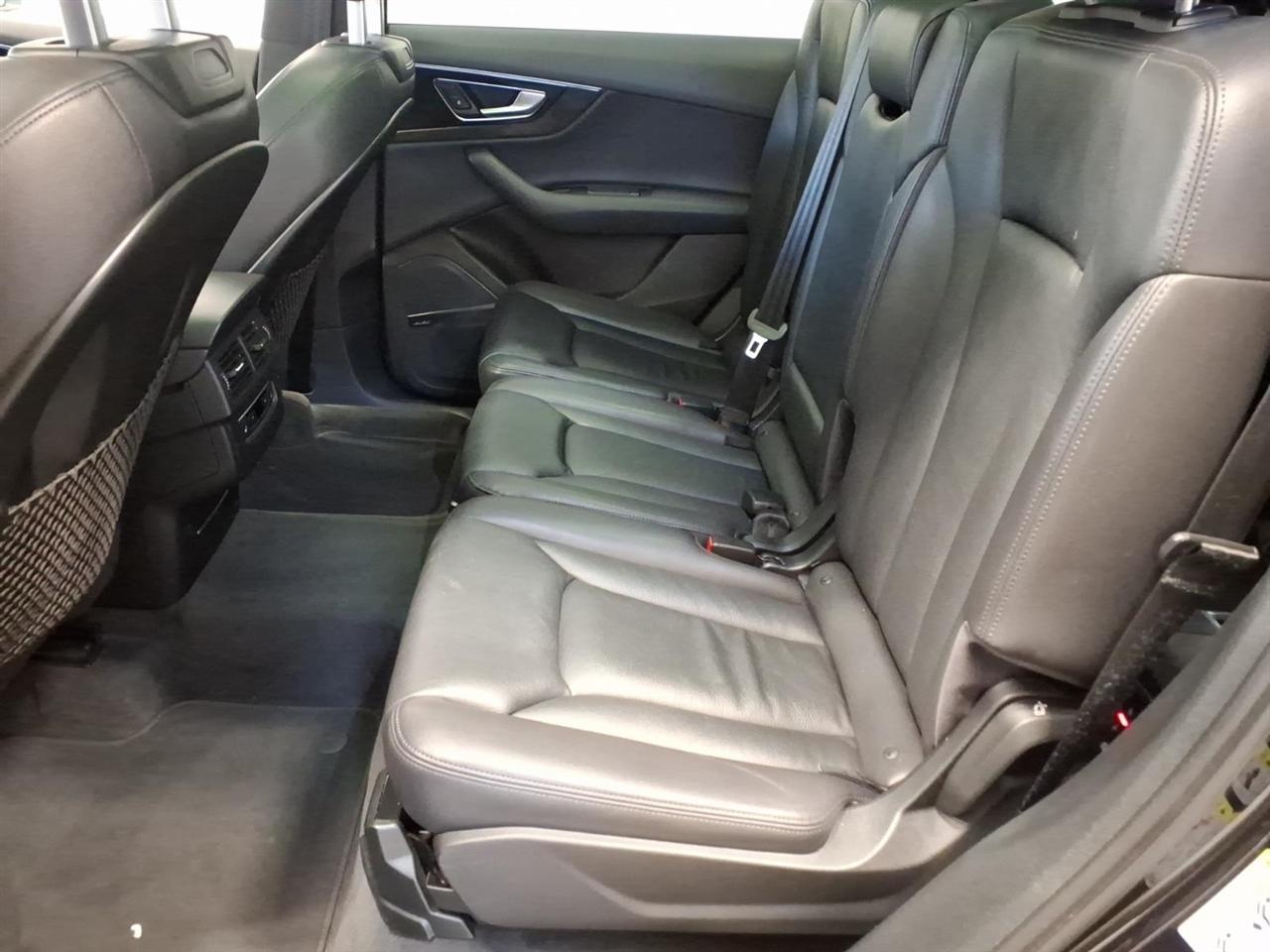 Audi Q7 photo 20