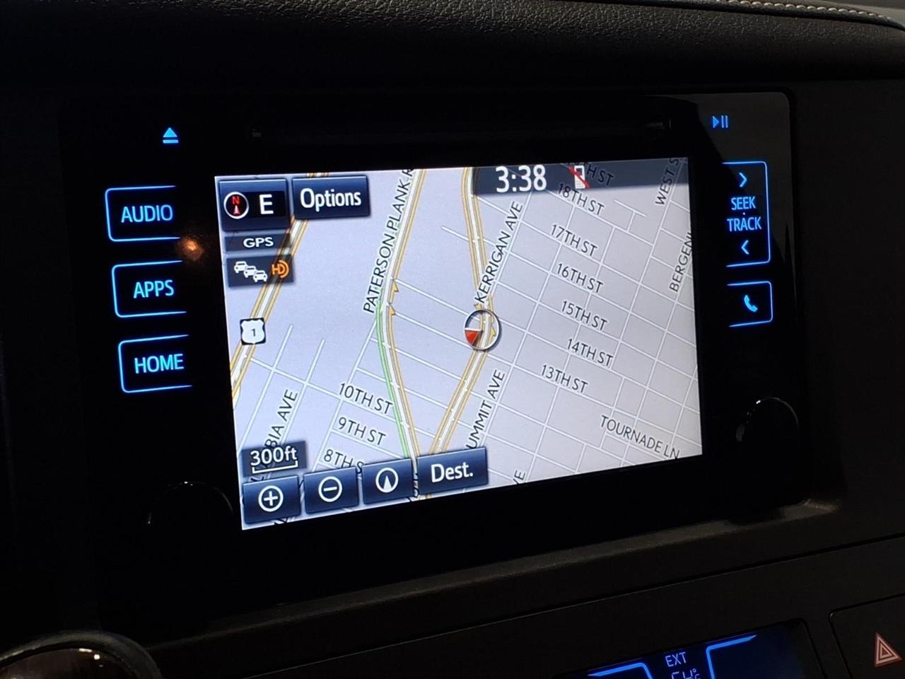 Toyota Sienna photo 14