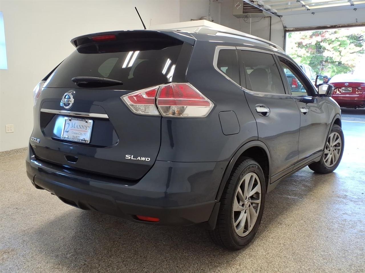 Nissan Rogue photo 4