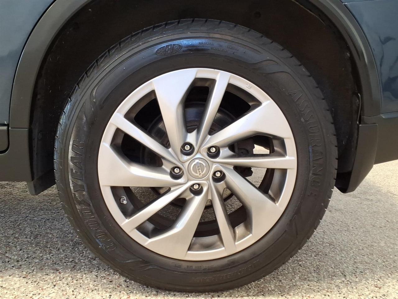 Nissan Rogue photo 7