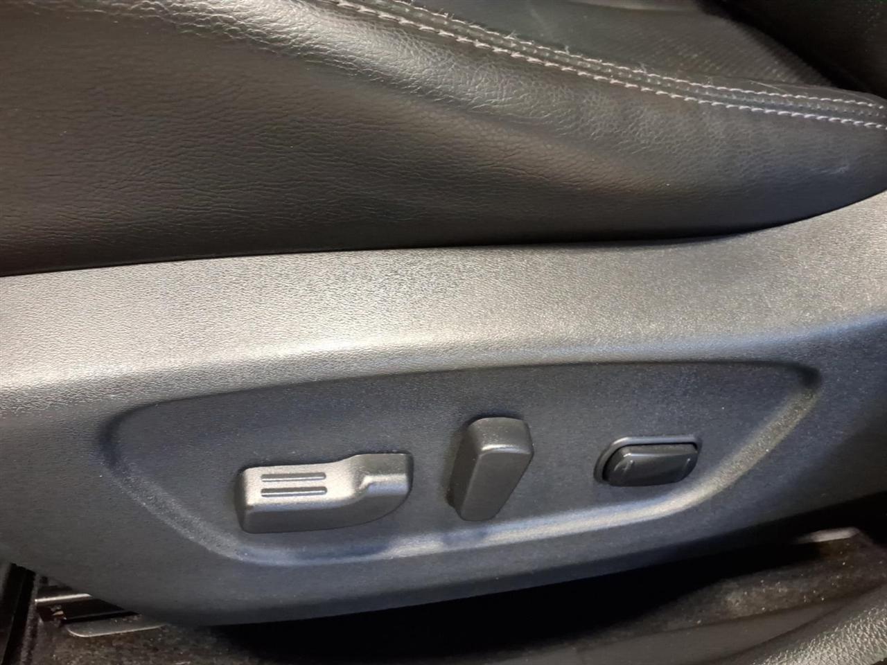 Nissan Rogue photo 19