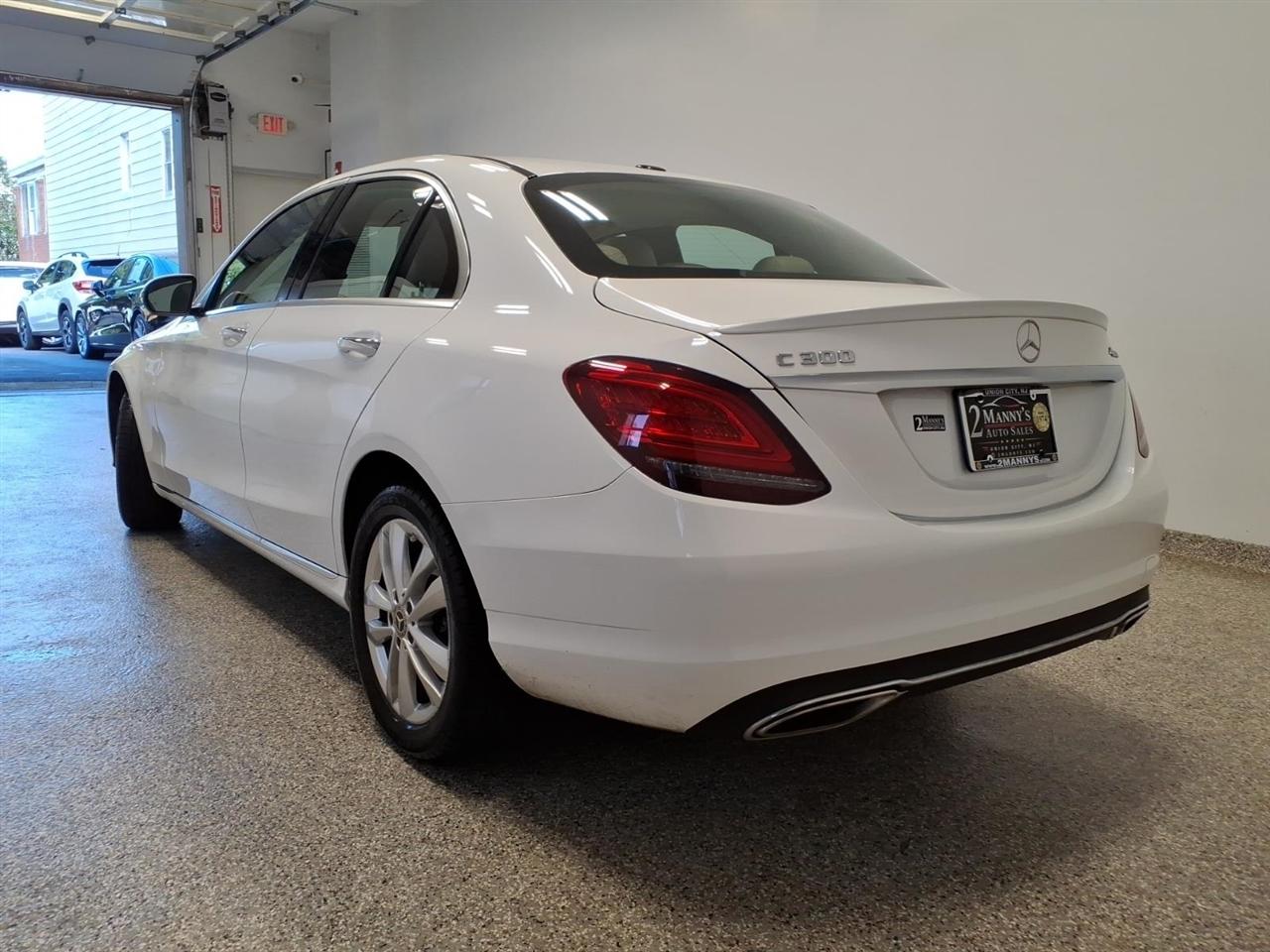 Mercedes-Benz C-Class photo 6